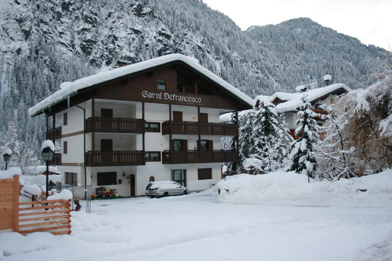 Hotel Garnì Defrancesco Campitello di Fassa Exterior foto